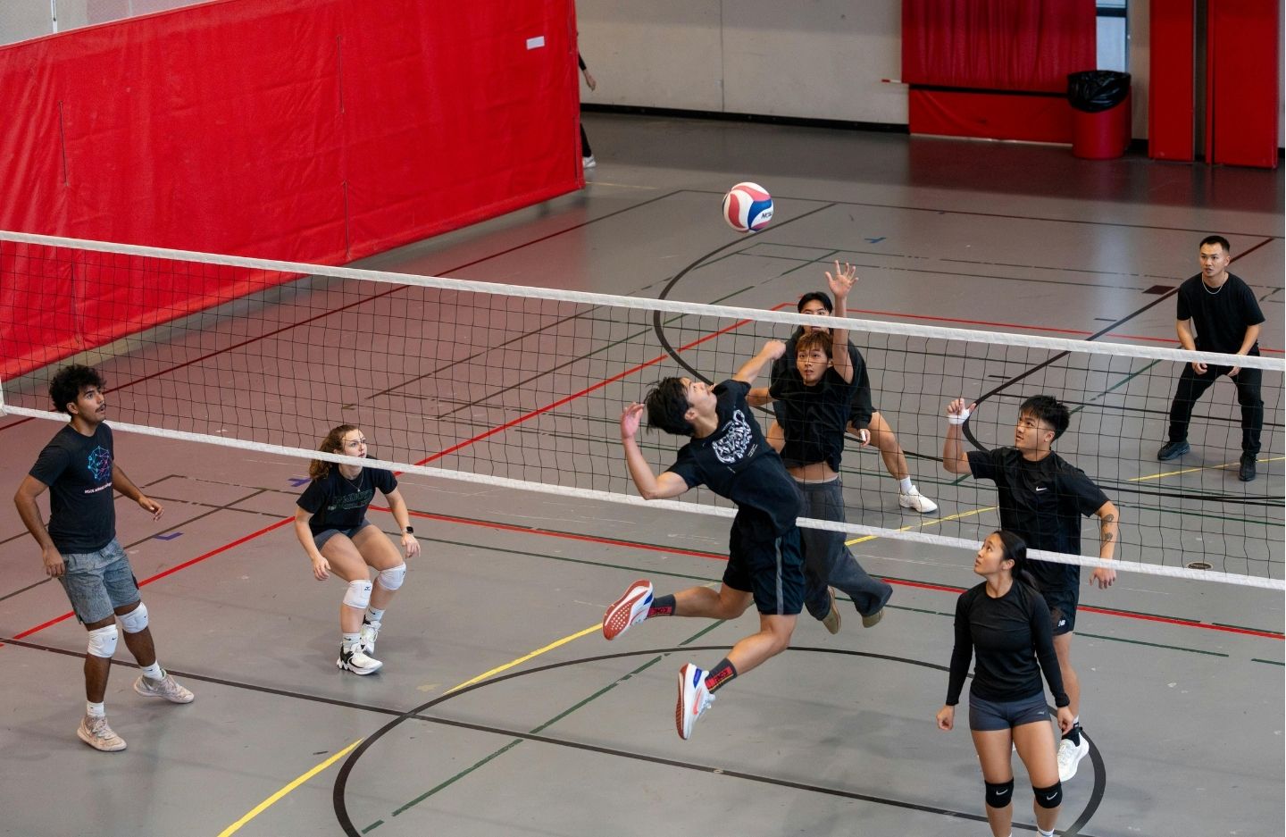 Servis dalam Bola Voli Diartikan Sebagai Awal Penentu Permainan