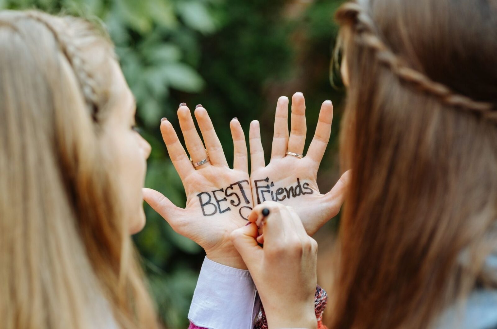 Apa Arti Bestie Pengertian Lengkap dan Penggunaannya dalam Bahasa Gaul