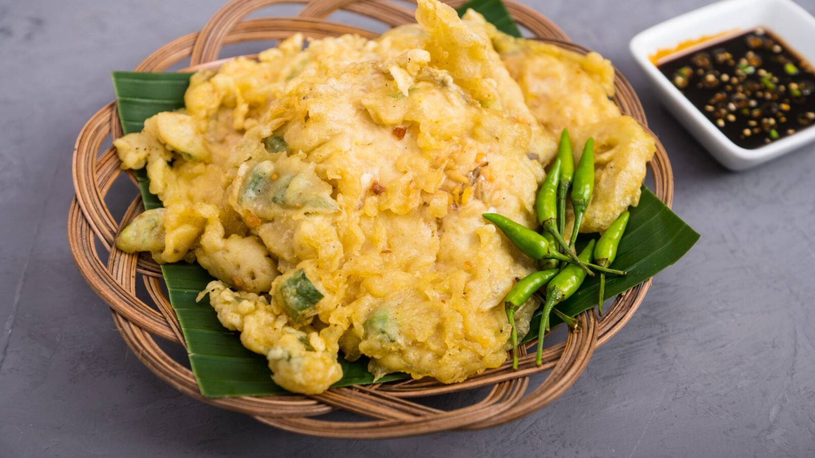 Mendoan: Asal Usul, Resep, dan Rahasia Kelezatan Kuliner Khas Banyumas