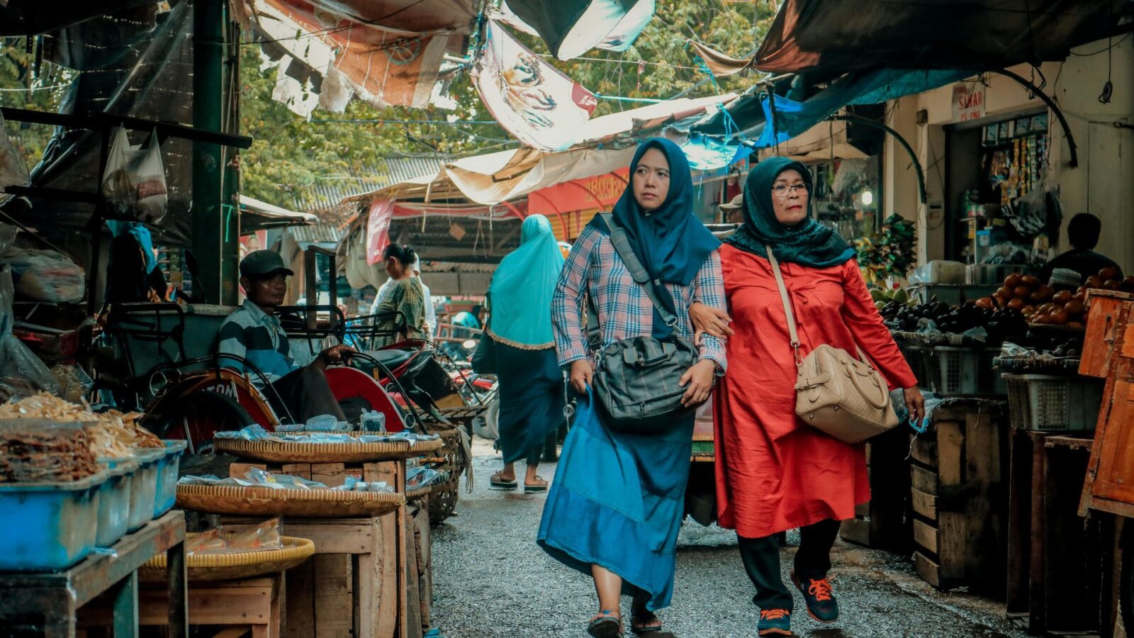 Ciri-Ciri Sistem Ekonomi Tradisional dan Perannya dalam Kehidupan Masyarakat