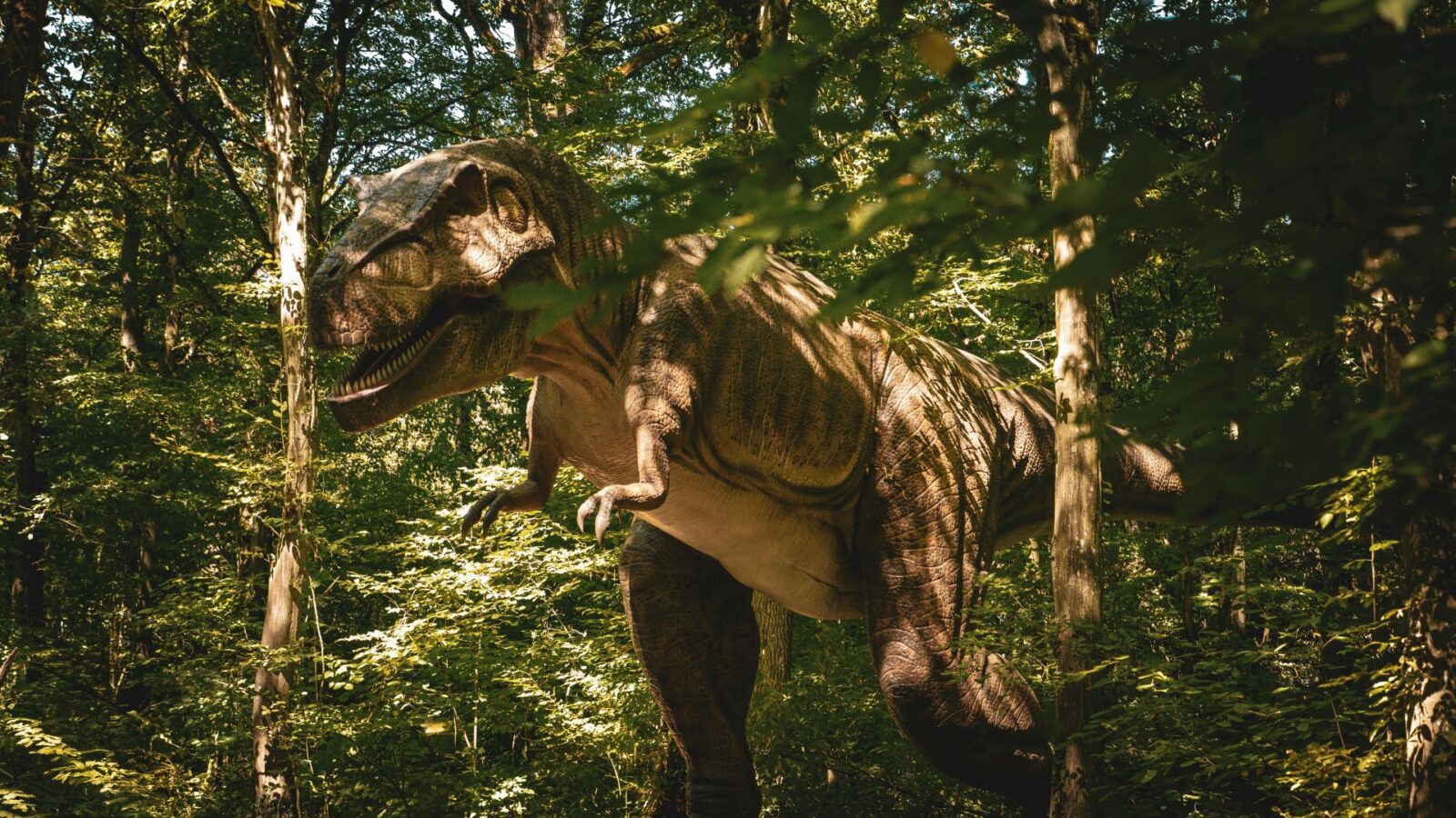 Kenapa Dinosaurus Punah? Penjelasan Ilmiah tentang Akhir Zaman Dinosaurus