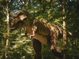 Kenapa Dinosaurus Punah? Penjelasan Ilmiah tentang Akhir Zaman Dinosaurus