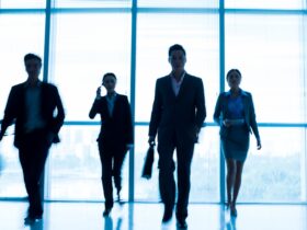 Konglomerat: Pengertian, Ciri, Contoh, dan Perannya dalam Ekonomi Modern