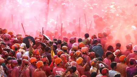 La Tomatina: Sejarah, Tradisi, dan Fakta Menarik Festival Lempar Tomat di Spanyol